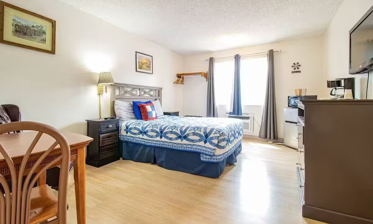 Photo of Bedroom in Manitou Springs