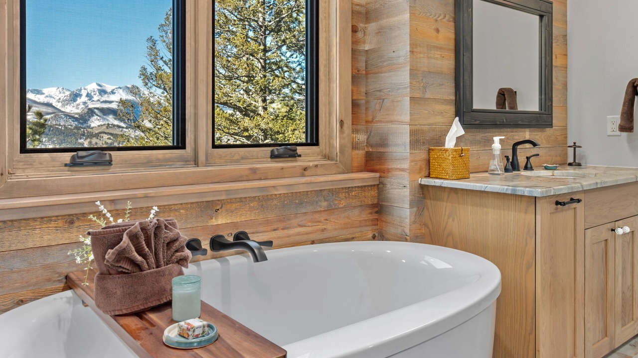 Photo of Bathroom in Windcliff Estates
