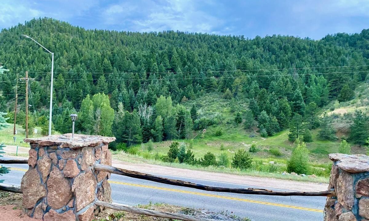 Photo of Outdoor in Black Hawk