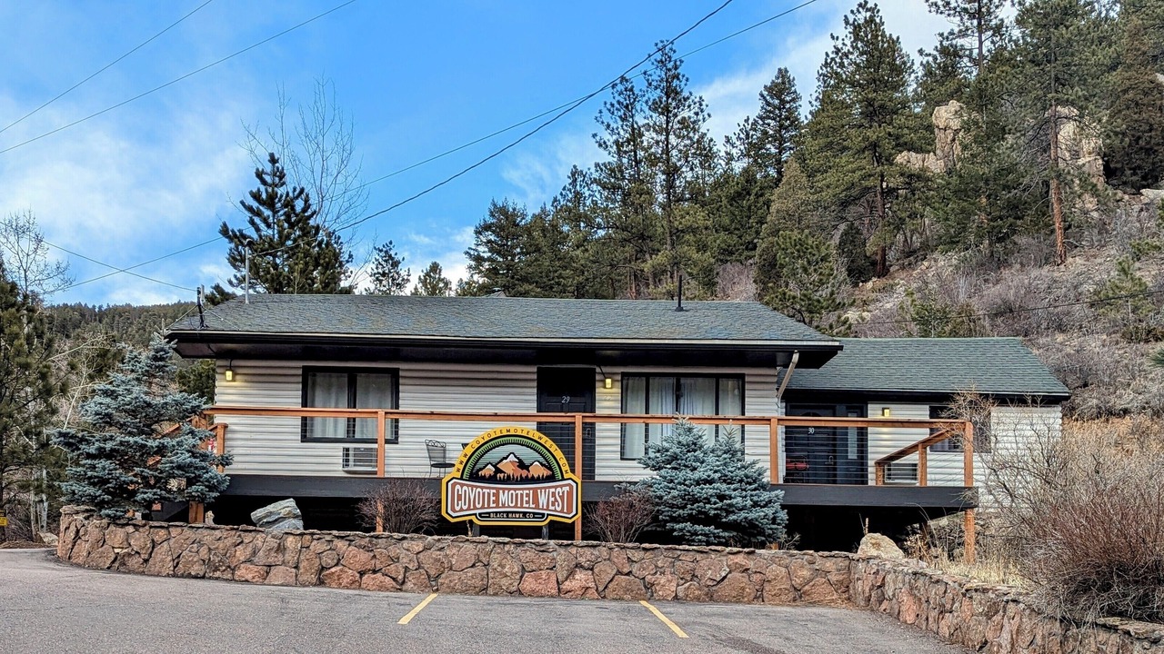 Photo of Outdoor in Black Hawk