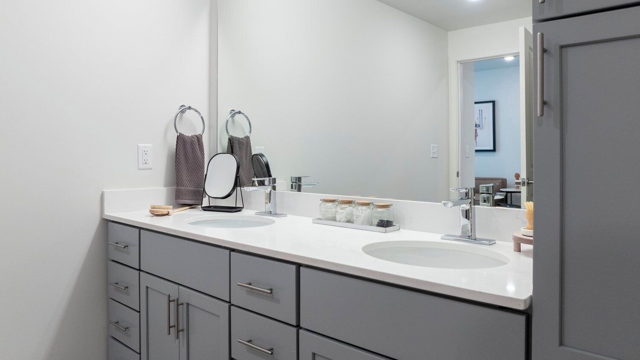 Photo of Bathroom in Carbondale