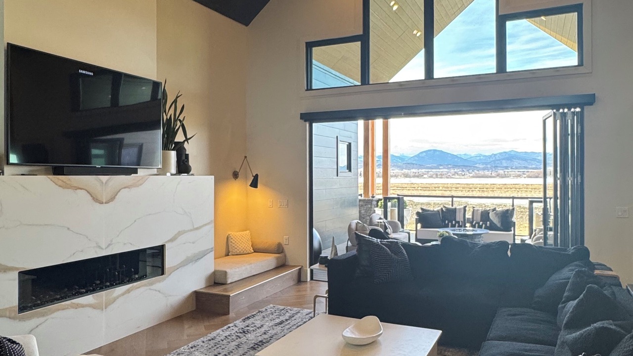 Photo of Livingroom in Loveland