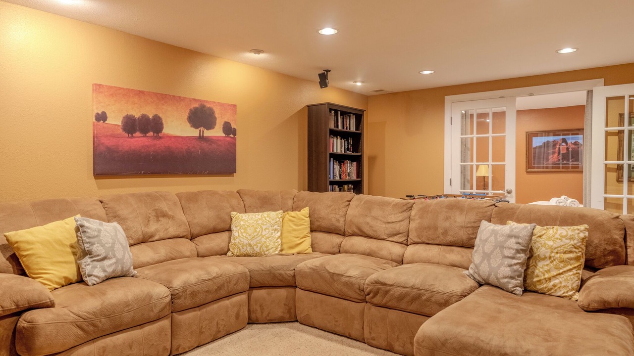 Photo of Livingroom in Lakewood