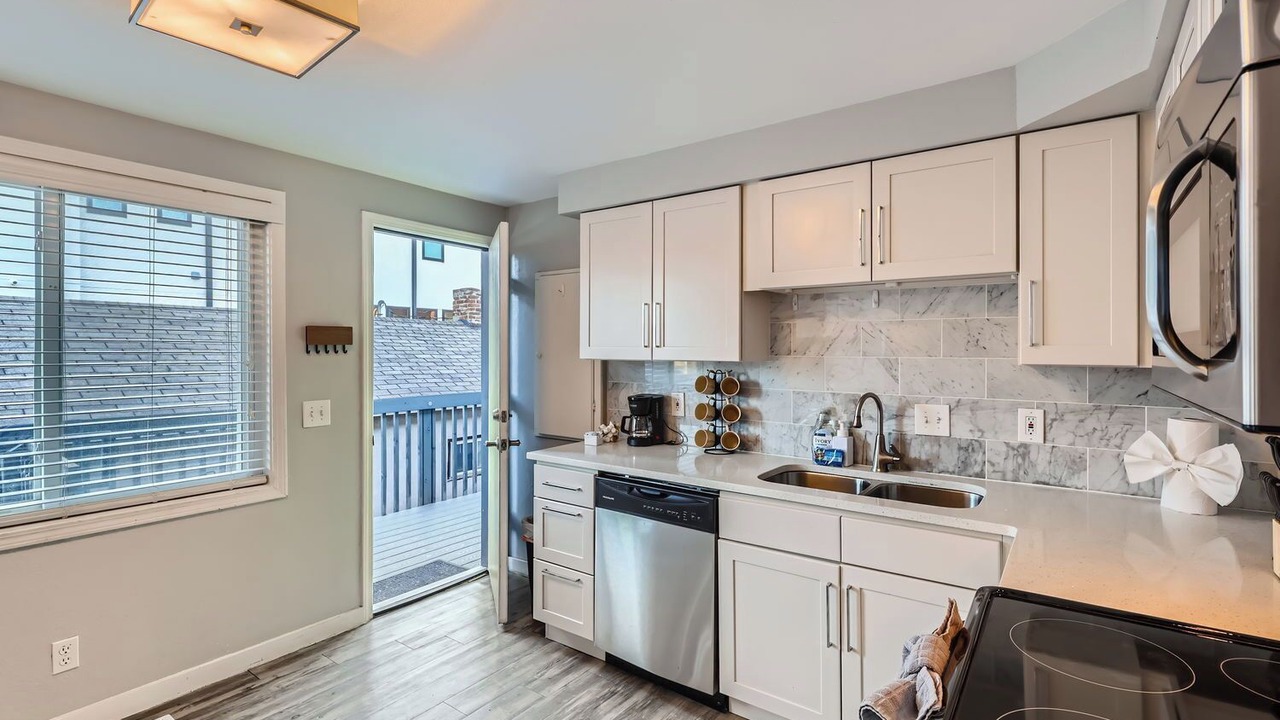 Photo of Kitchen in Five Points
