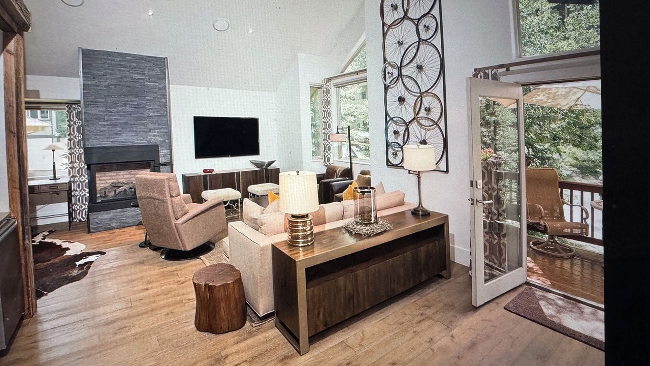 Photo of Livingroom in Intermountain