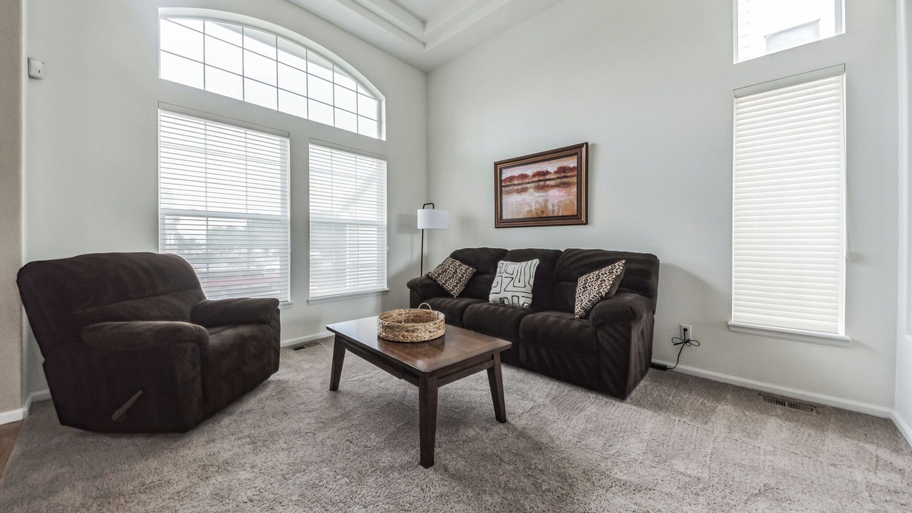 Photo of Livingroom in Canterberry Crossing
