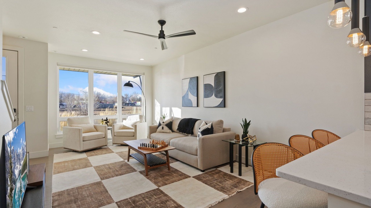 Photo of Livingroom in Old Town North