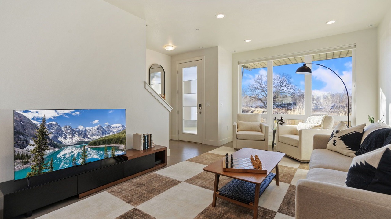 Photo of Livingroom in Old Town North
