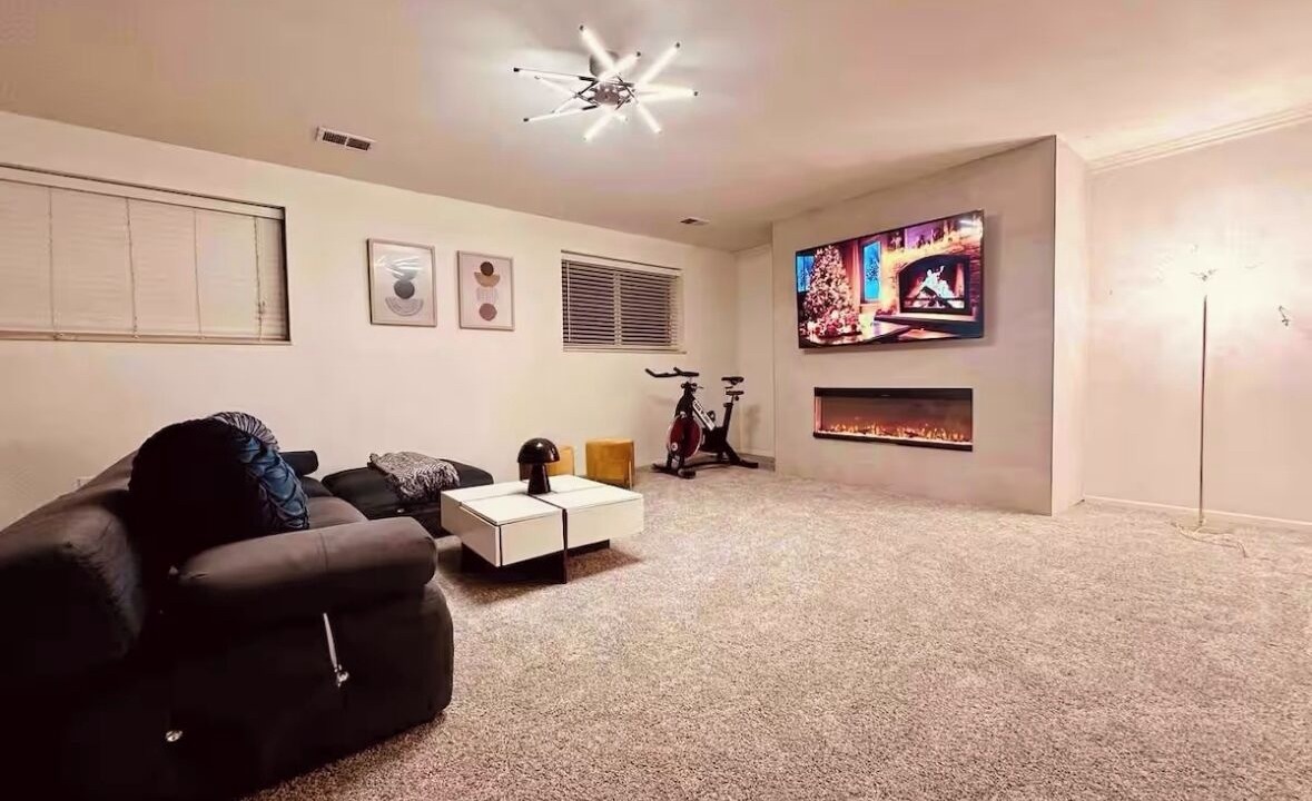 Photo of Livingroom in Castlewood