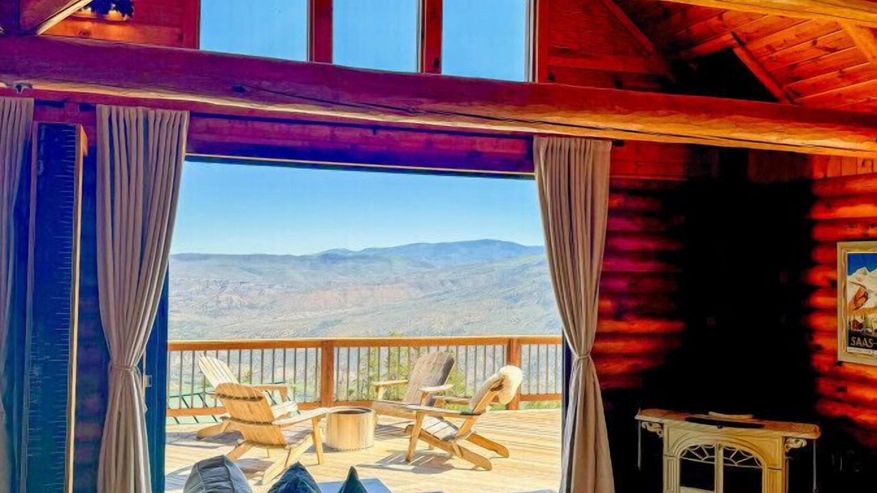 Photo of Livingroom in Edwards