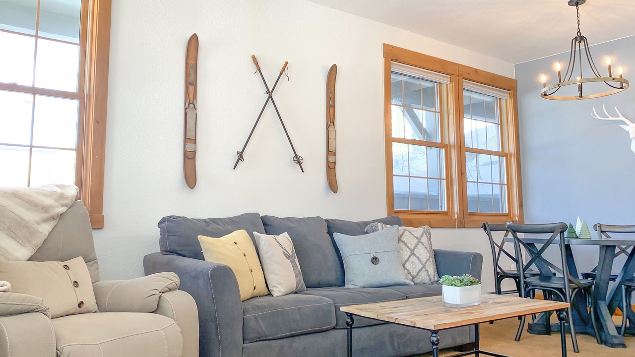 Photo of Livingroom in Silvercreek