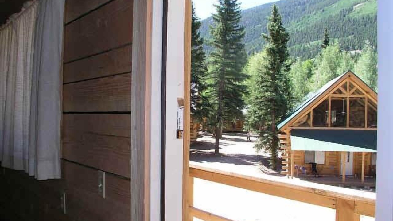 Photo of Bedroom in Lake City