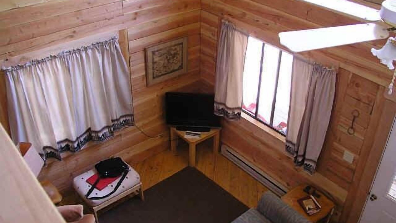 Photo of Livingroom in Lake City
