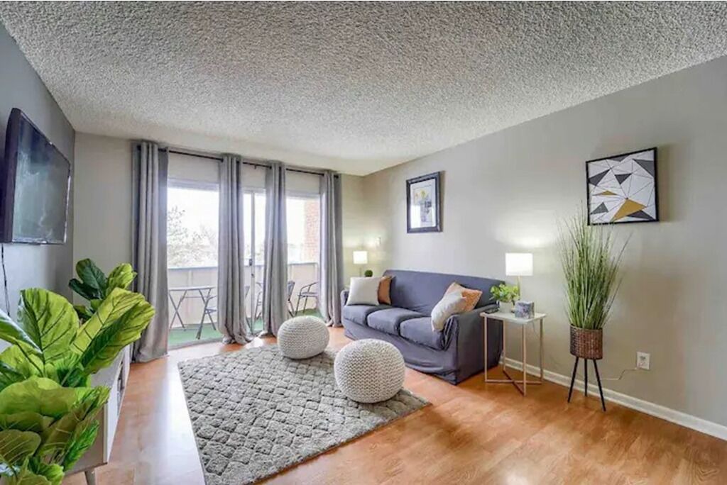Photo of Livingroom in Gunbarrel