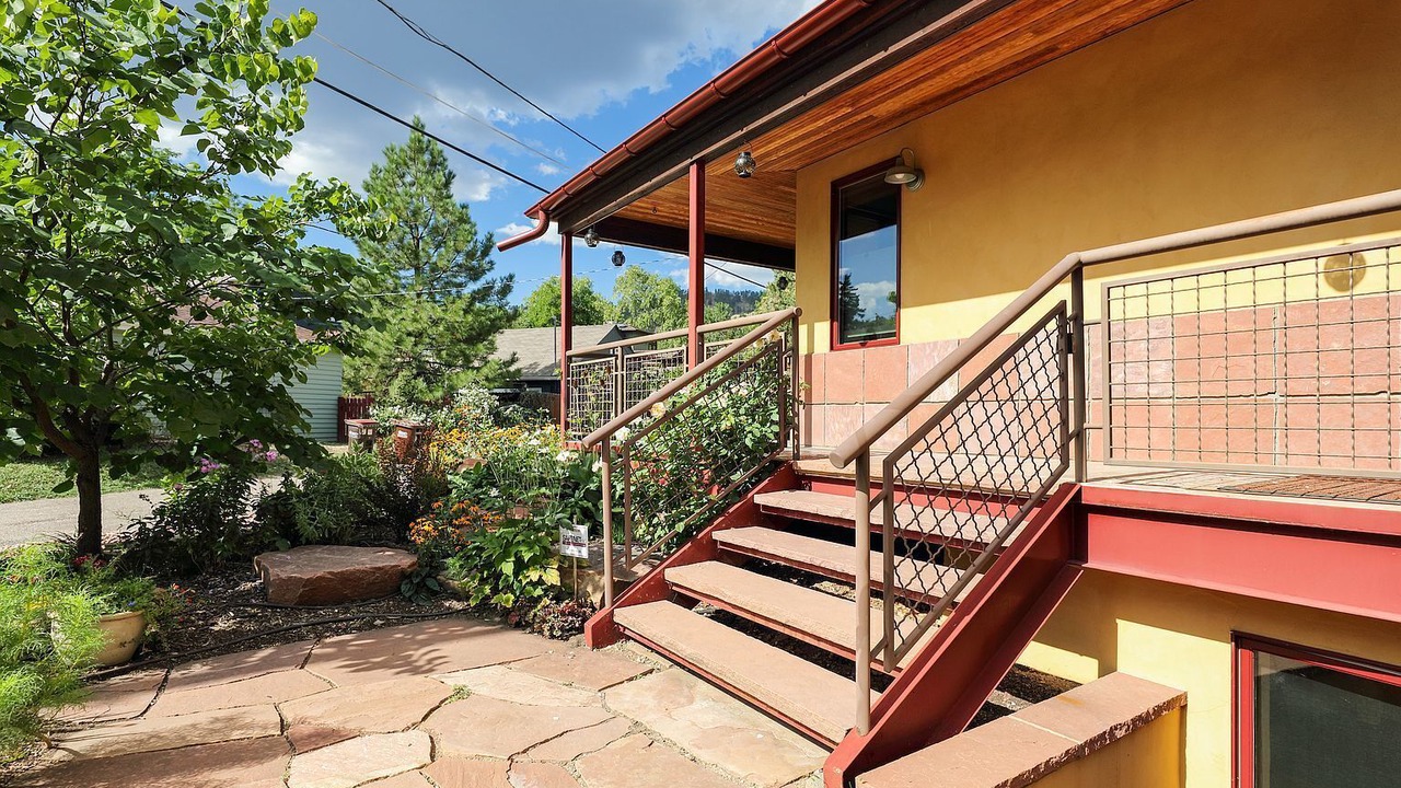 Photo of Outdoor in Mapleton Hill