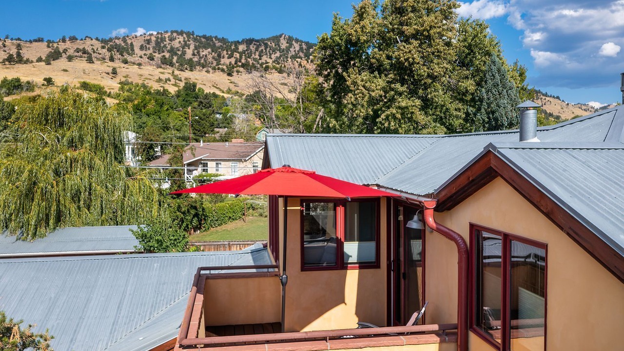 Photo of Outdoor in Mapleton Hill