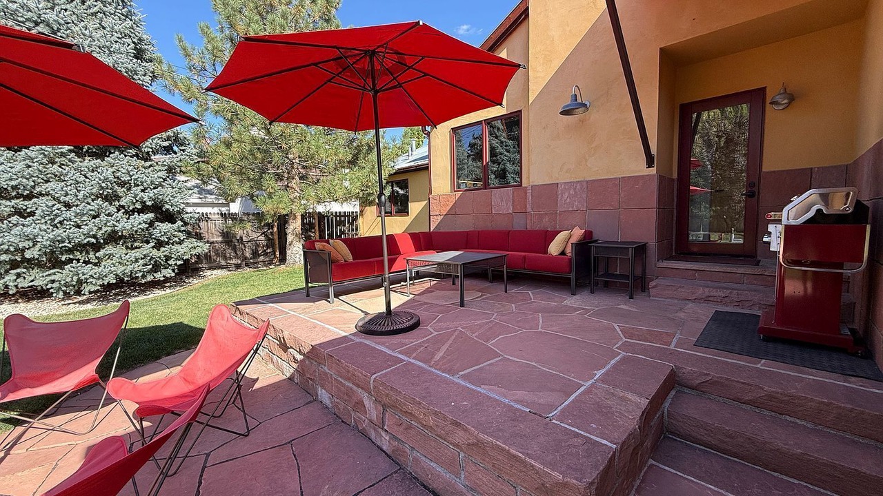 Photo of Patio Balcony in Mapleton Hill