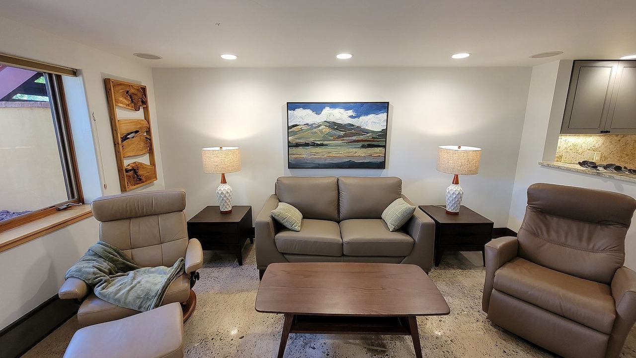 Photo of Livingroom in Mapleton Hill