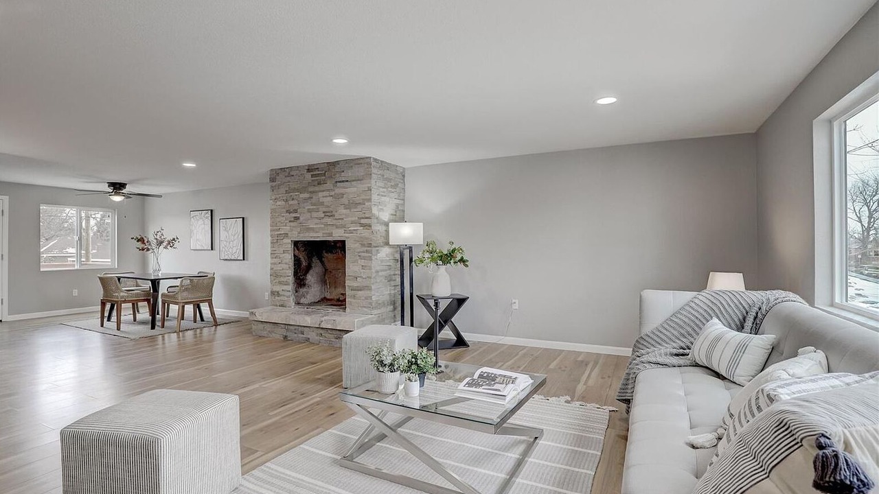 Photo of Livingroom in East Colfax