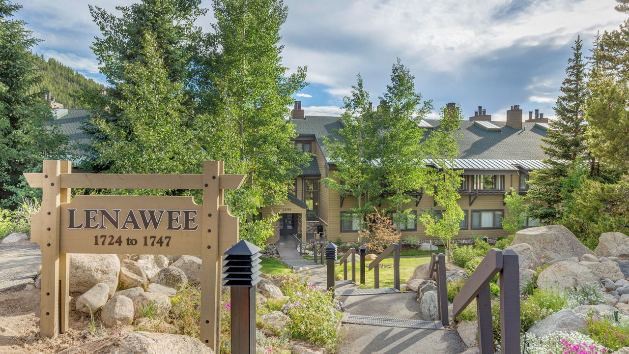 Photo of Outdoor in Lakeside Village