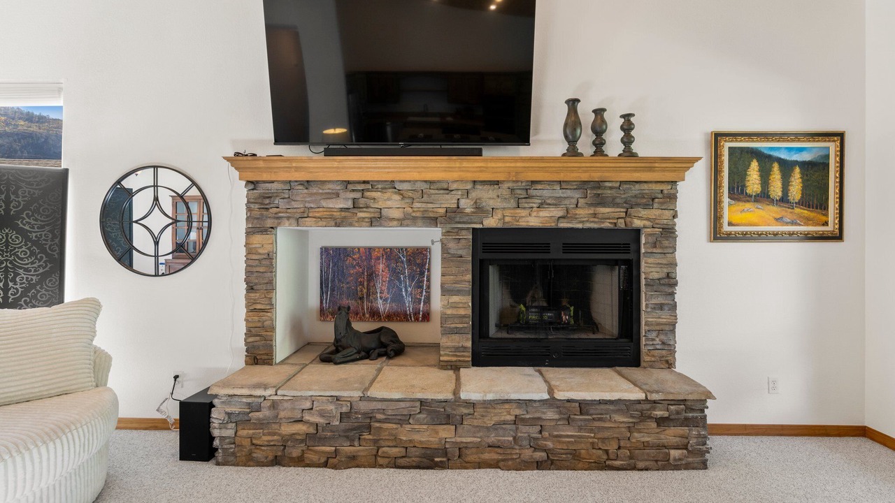 Photo of Livingroom in Dalton Ranch