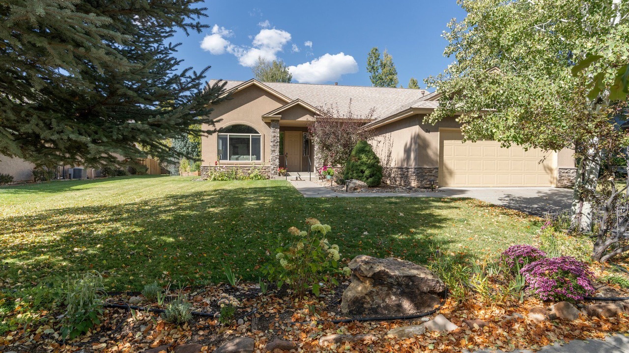 Photo of Outdoor in Dalton Ranch