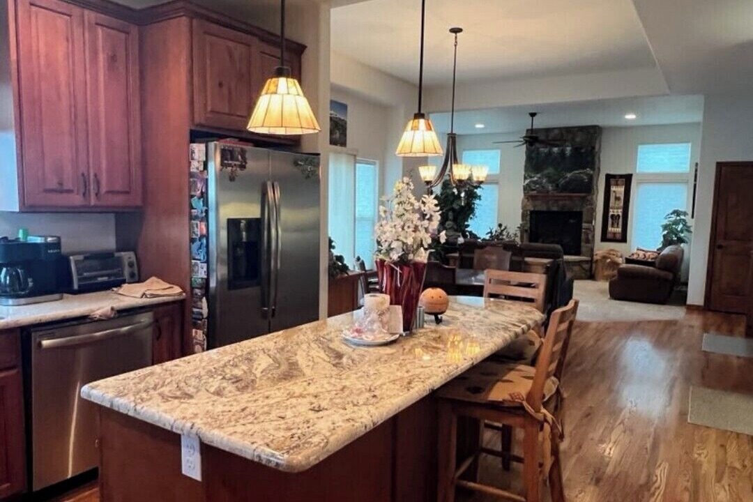 Photo of Kitchen in Mountain Shadows