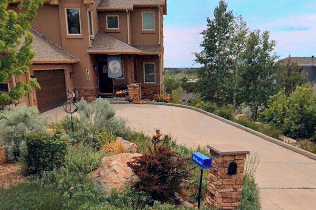 Photo of Outdoor in Mountain Shadows