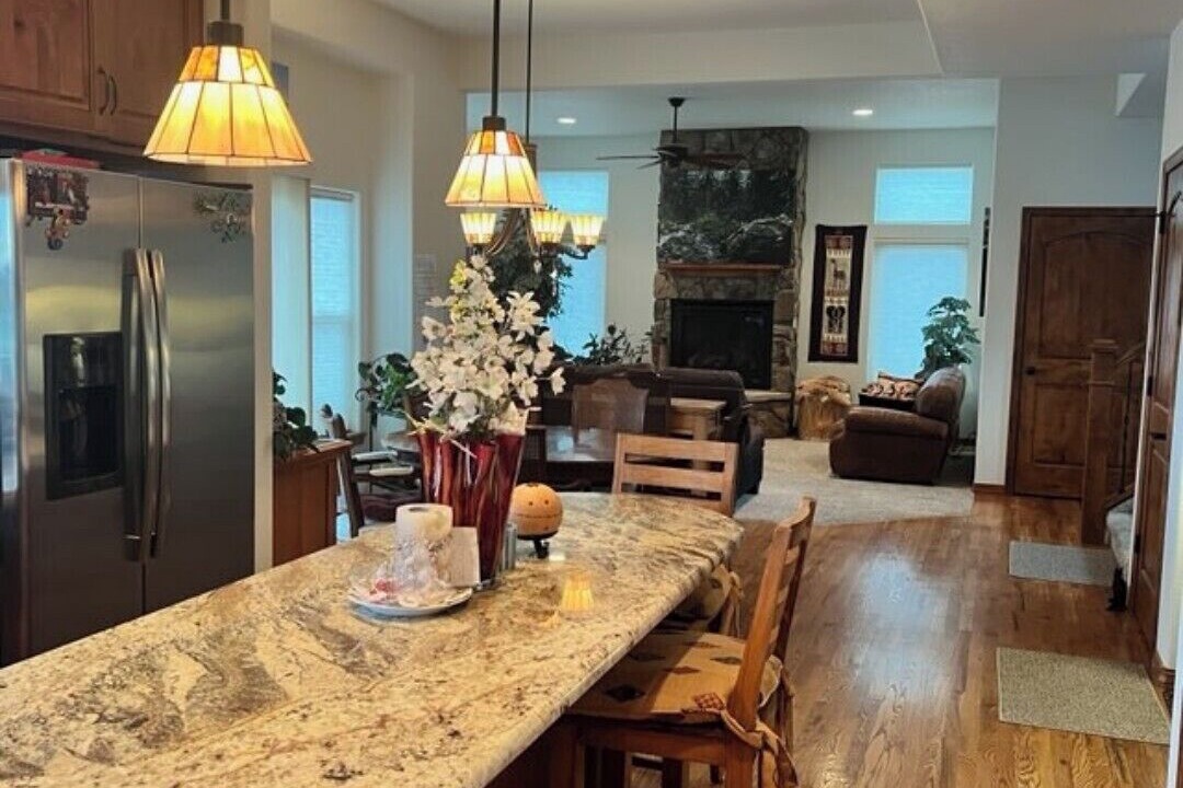Photo of Kitchen in Mountain Shadows