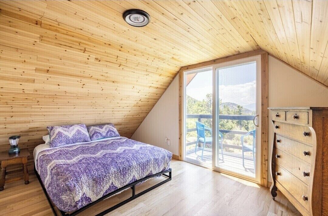 Photo of Bedroom in Howard