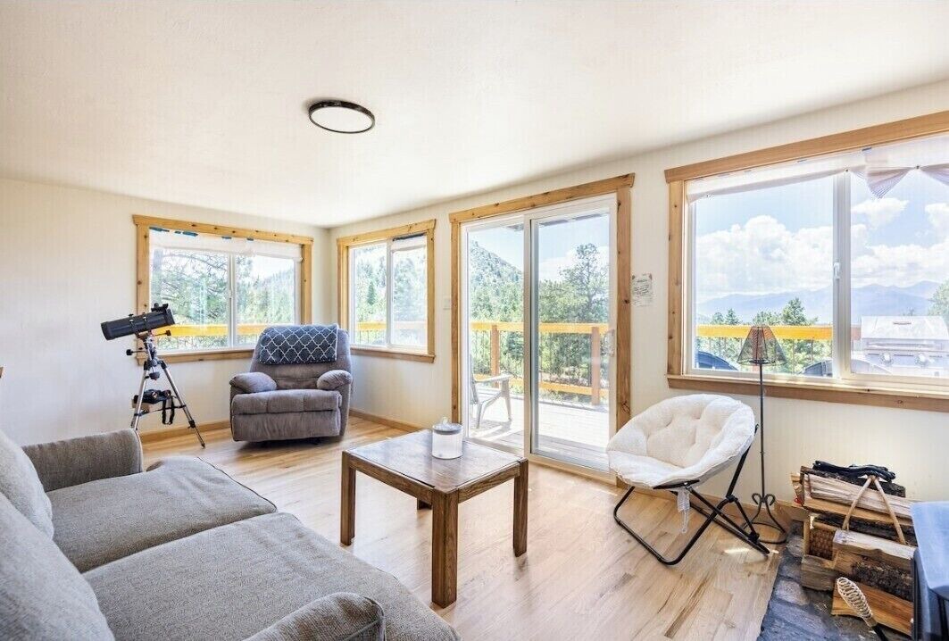 Photo of Livingroom in Howard