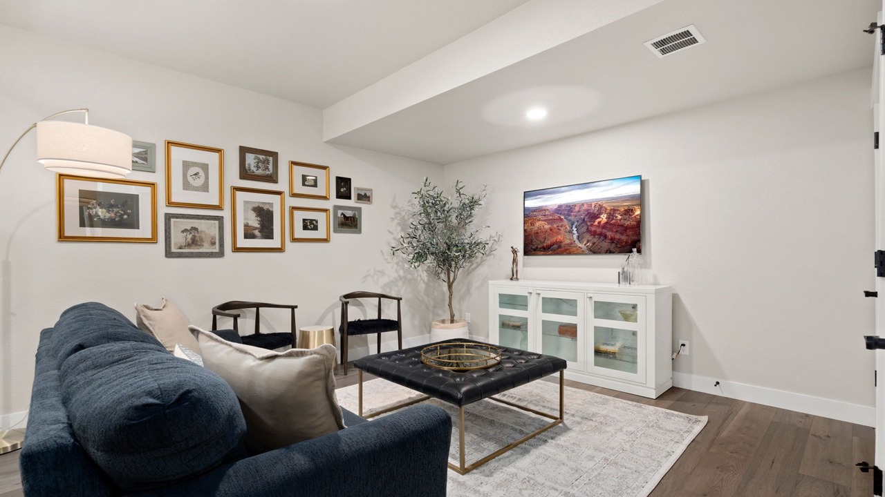 Photo of Livingroom in Loveland