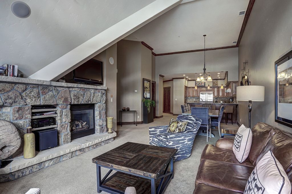 Photo of Livingroom in Breckenridge
