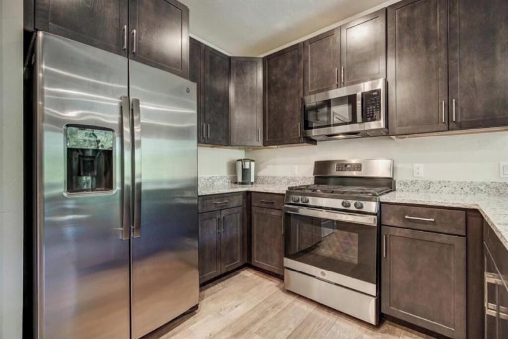 Photo of Kitchen in Lakeside Village