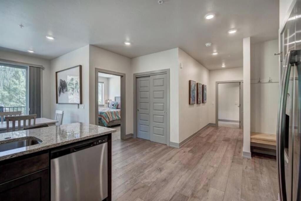 Photo of Kitchen in Lakeside Village