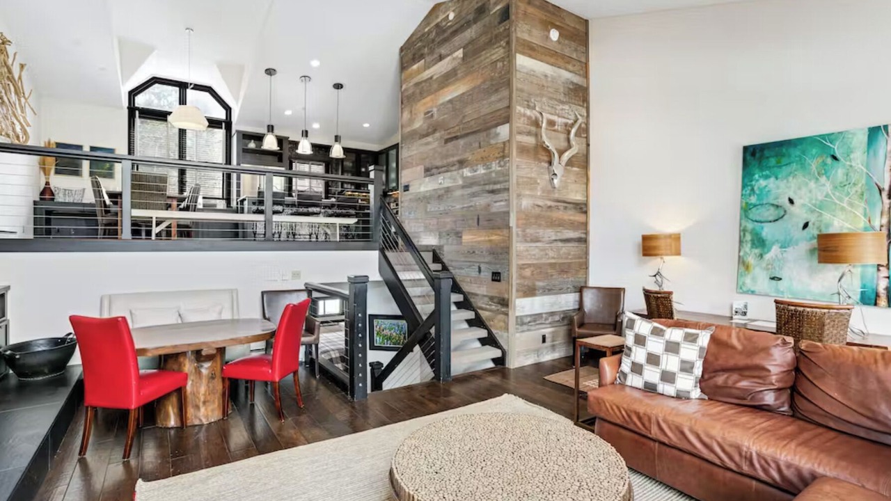 Photo of Livingroom in Highlands Townhomes