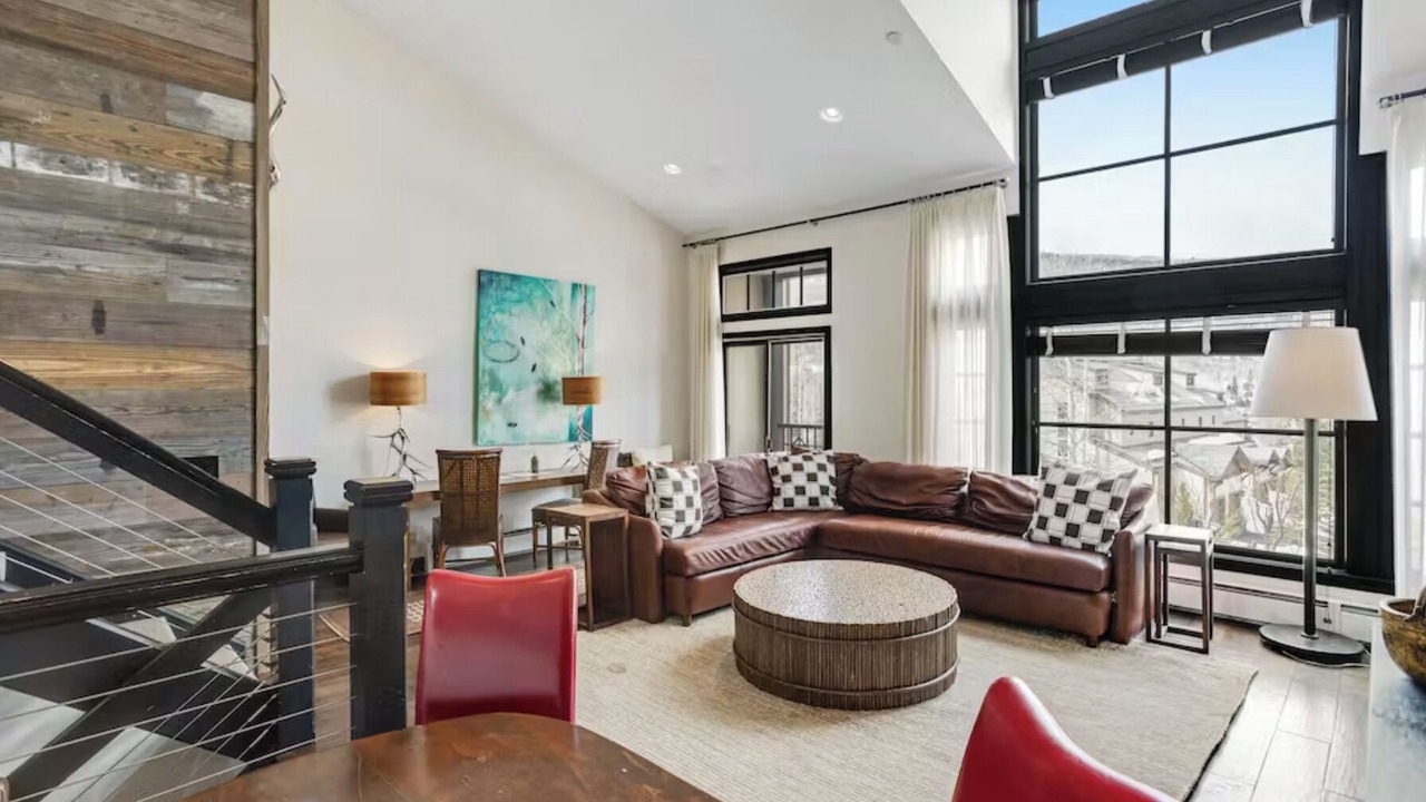 Photo of Livingroom in Highlands Townhomes