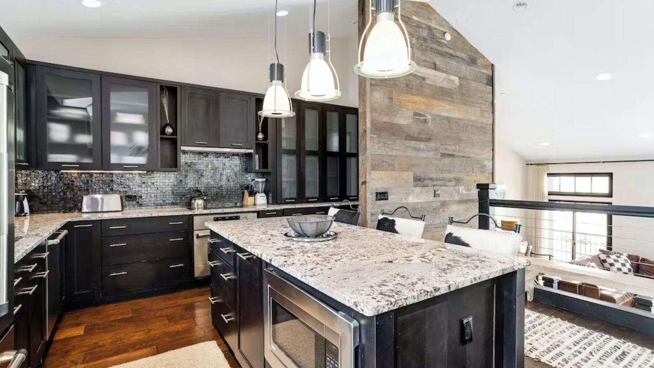 Photo of Kitchen in Highlands Townhomes