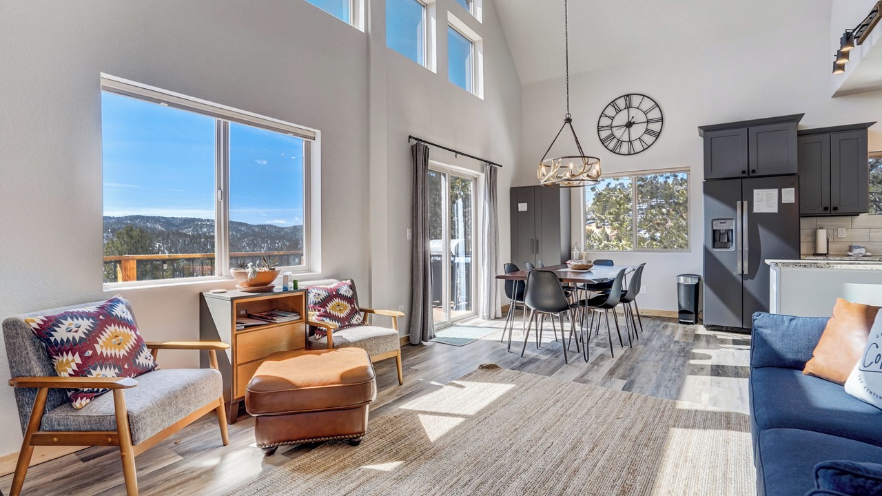 Photo of Livingroom in Rainbow Valley