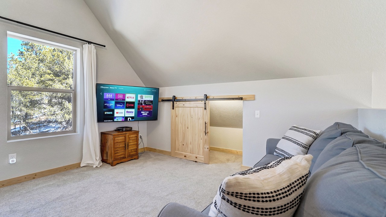 Photo of Livingroom in Rainbow Valley