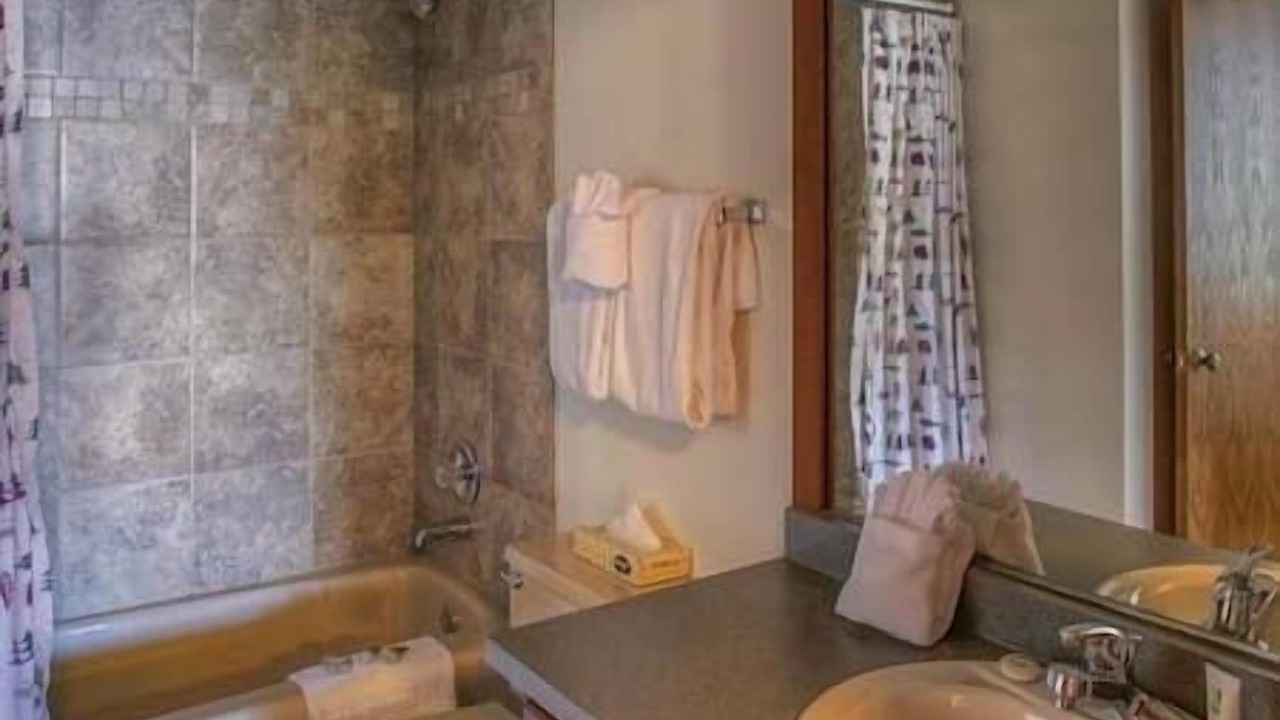Photo of Bathroom in Baldy Mountain