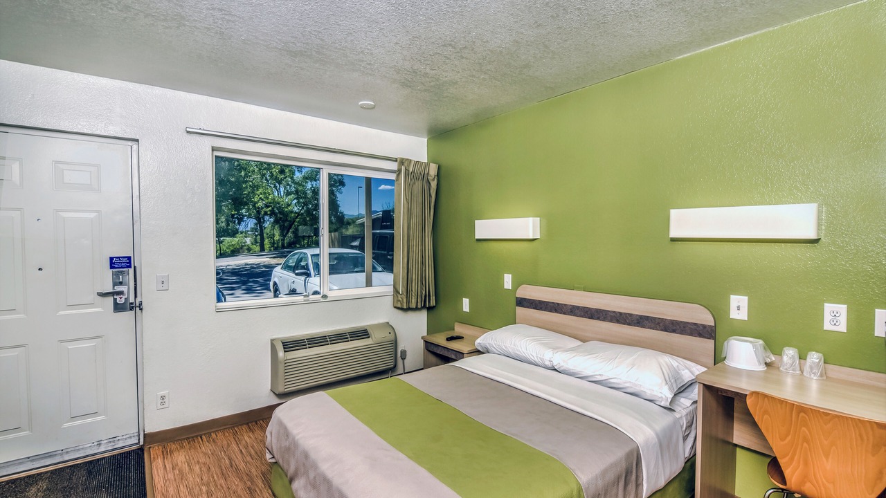 Photo of Bedroom in West Colorado Springs