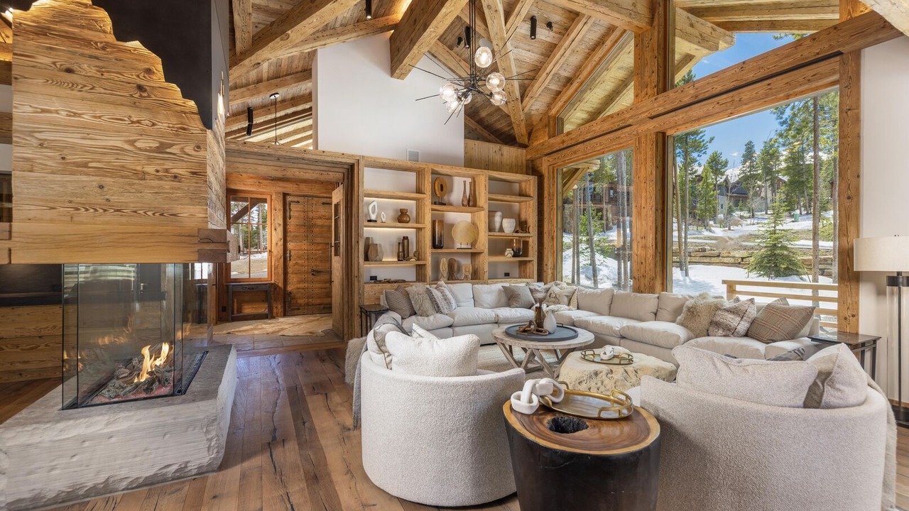 Photo of Livingroom in Boulder Ridge
