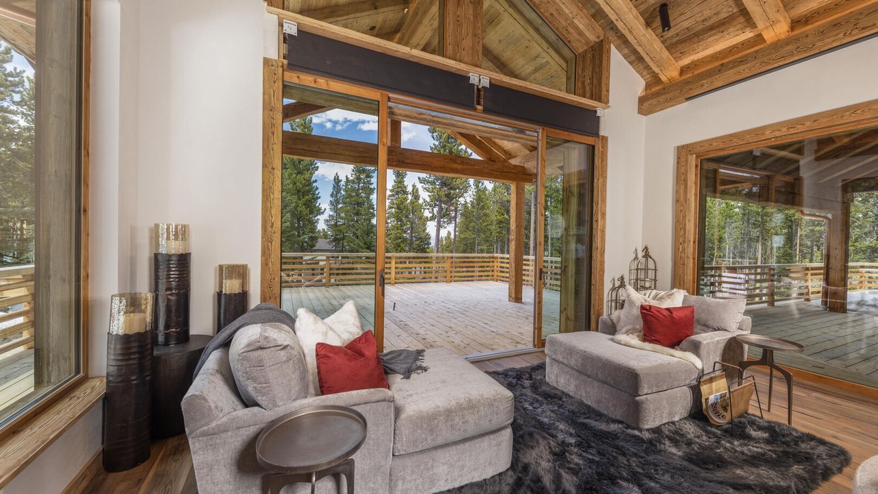 Photo of Livingroom in Boulder Ridge