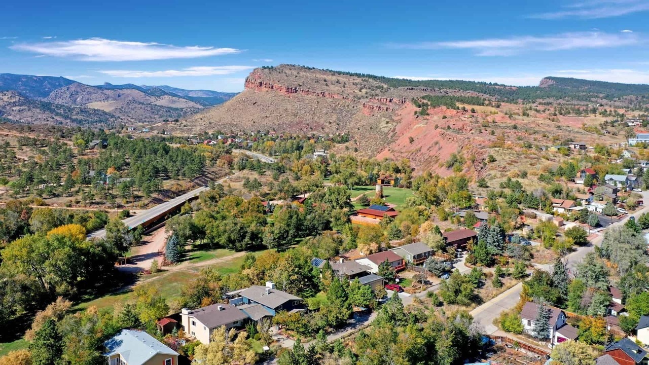 Photo of Outdoor in Lyons
