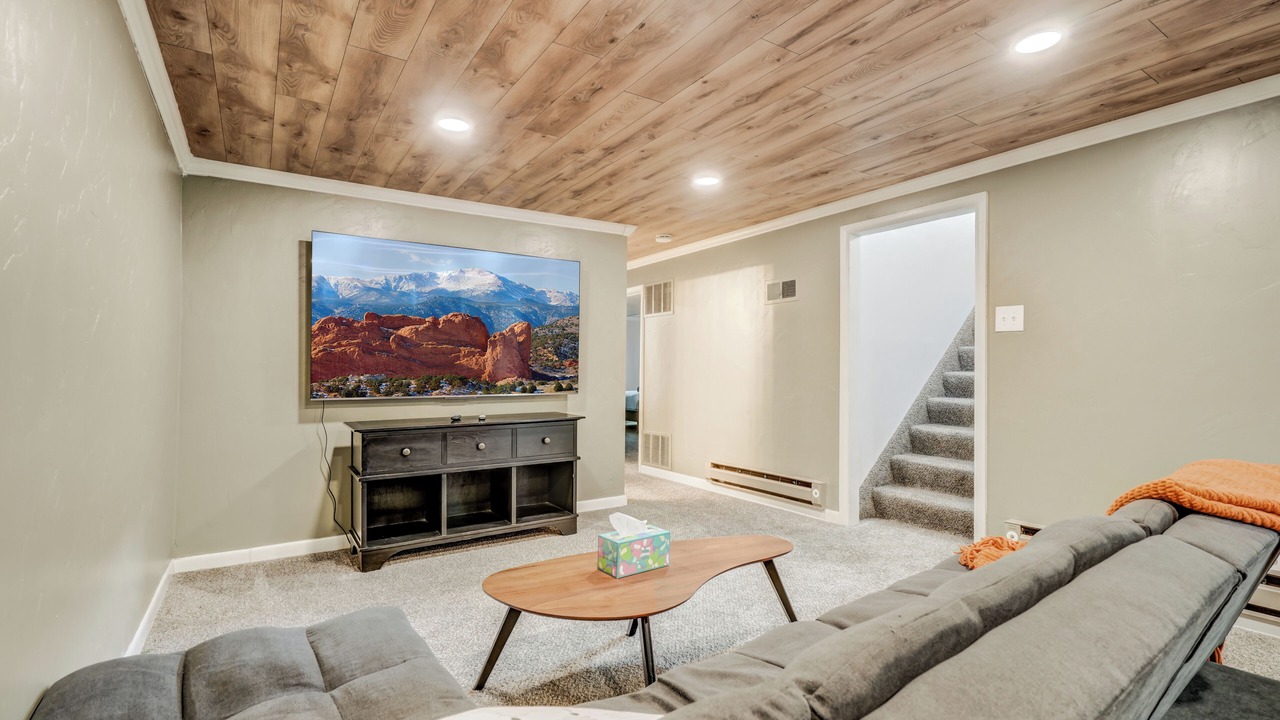 Photo of Livingroom in East Colorado Springs