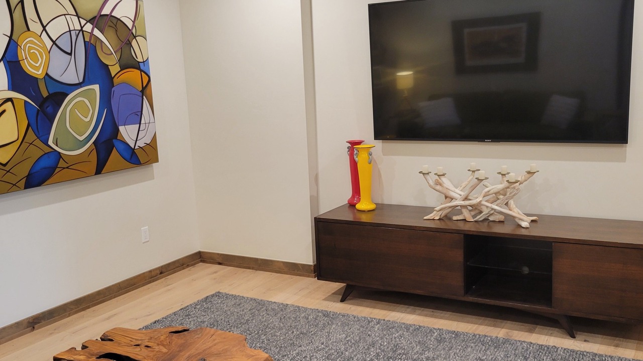 Photo of Livingroom in Three Peaks