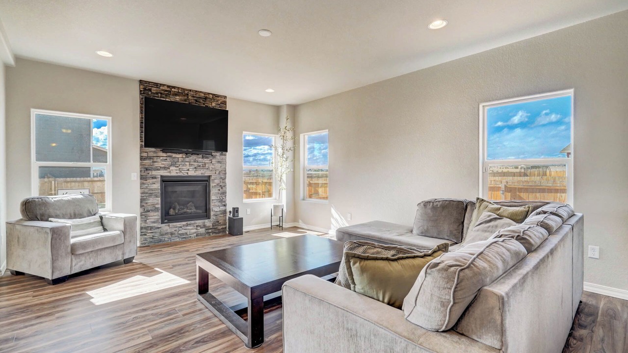 Photo of Livingroom in Peyton