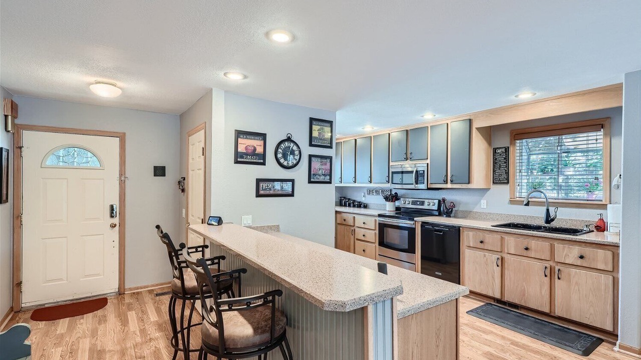 Photo of Kitchen in Ken Caryl