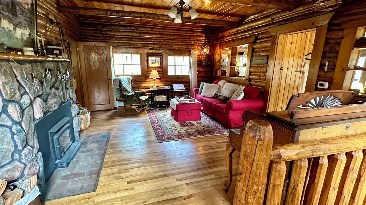 Photo of Livingroom in Indian Hills